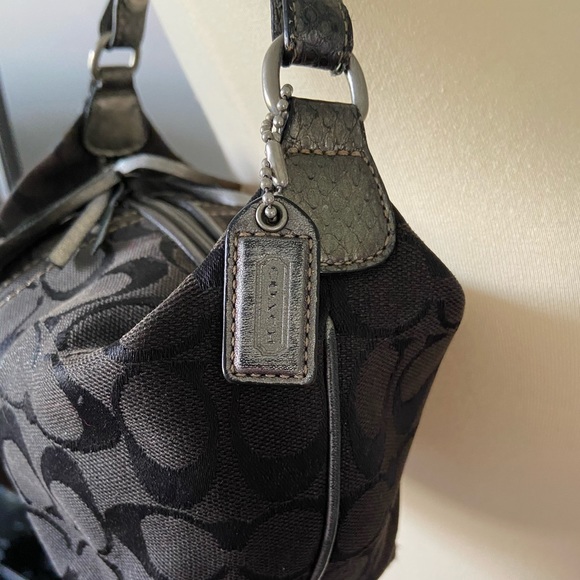 Coach Purse - Picture 2 of 8